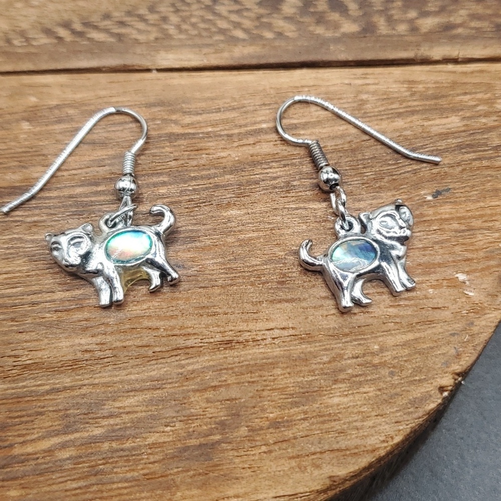 E528 cute opal kitty cat earrings